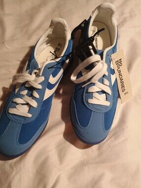 No Boundaries Kids Blue & White Lace-Up Sneakers